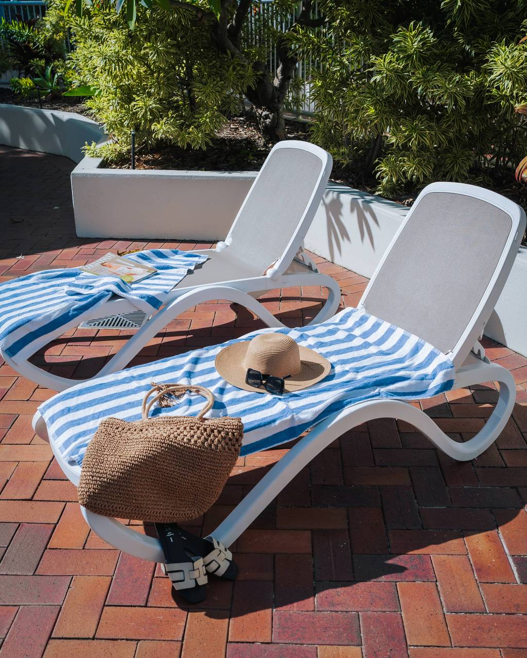 Pool loungers
