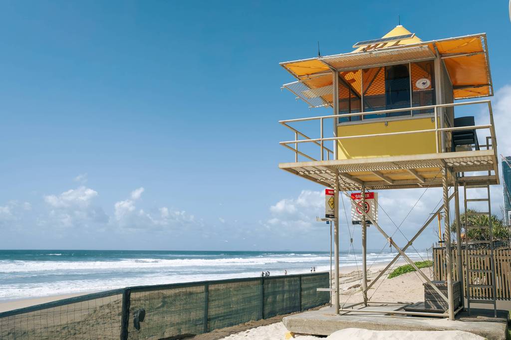 Surf life-saving at Main Beach