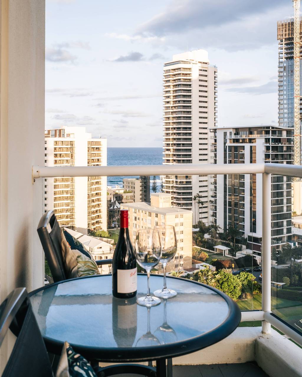 1 Bedroom Premium – bedroom